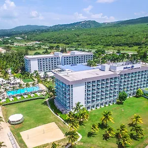 Курортный комплекс Hilton Rose Hall &, Бухта Монтего